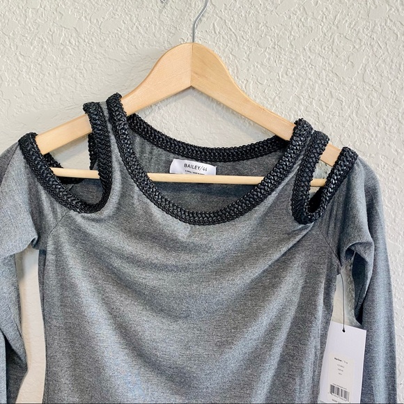 Bailey 44 Cold Shoulder Harlow Top NWT - Picture 6 of 8